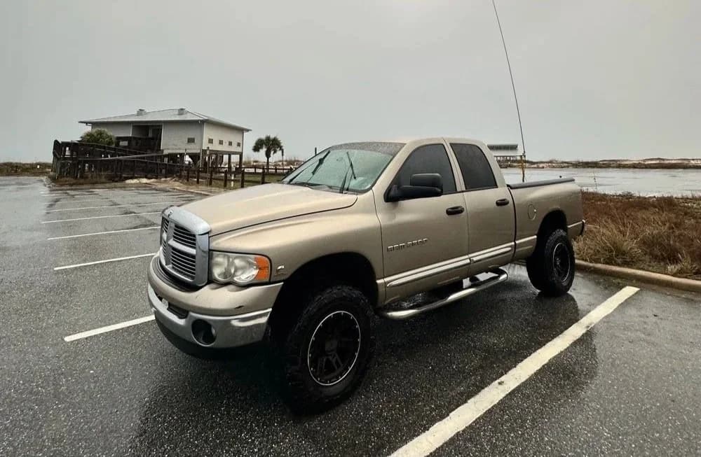 Activating a POTA park at the Gulf of America…in the rain.